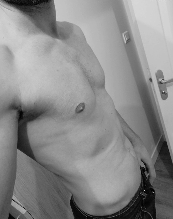 Profil de Sidoine, 39 ans, Escort Gay Suisse à Blumenstein