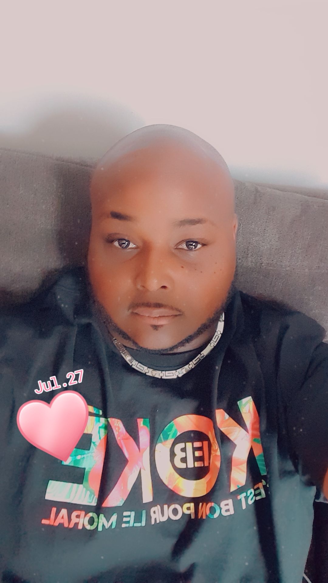 Profil de Oussam, 38 ans, Escort Gay Suisse à Ursy
