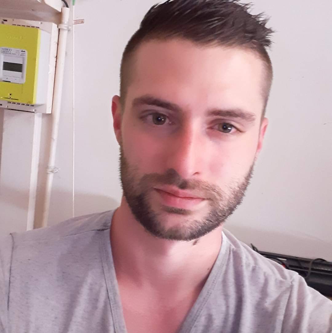 Profil de Lachemi, 32 ans, Escort Gay Suisse à Lumino