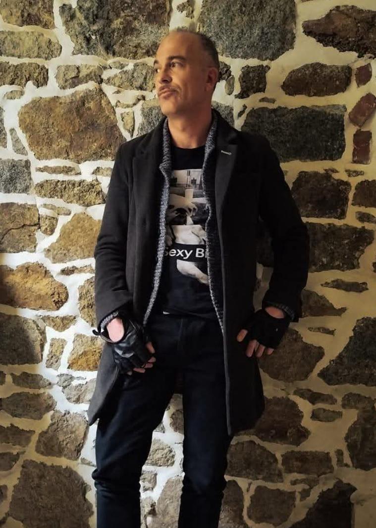 Profil de Junaid, 45 ans, Escort Gay Suisse à Cimadera