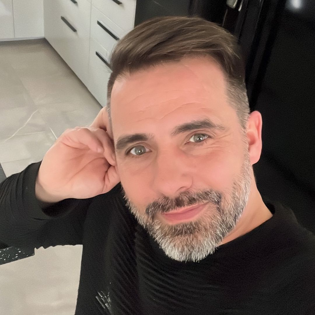 Profil de Abdel, 40 ans, Escort Gay Suisse à Rohrbachgraben