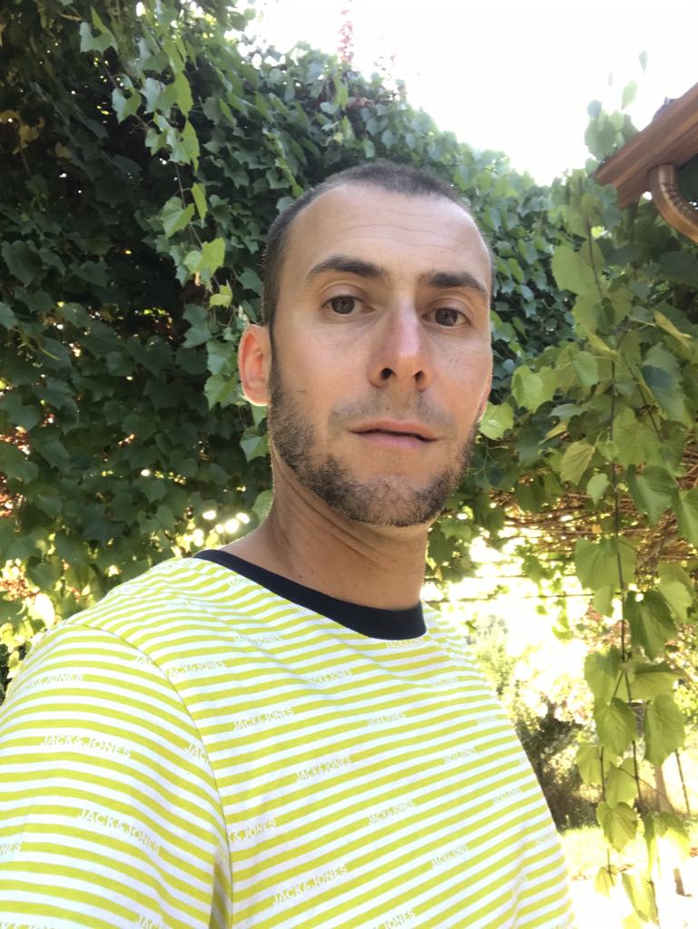 Profil de Pierre-denis, 37 ans, Escort Gay Suisse à Graben