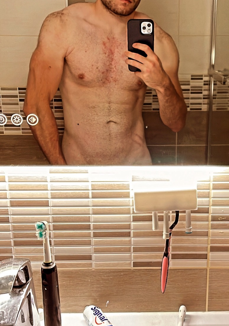 Profil de Arlo, 25 ans, Escort Gay Suisse à Donneloye