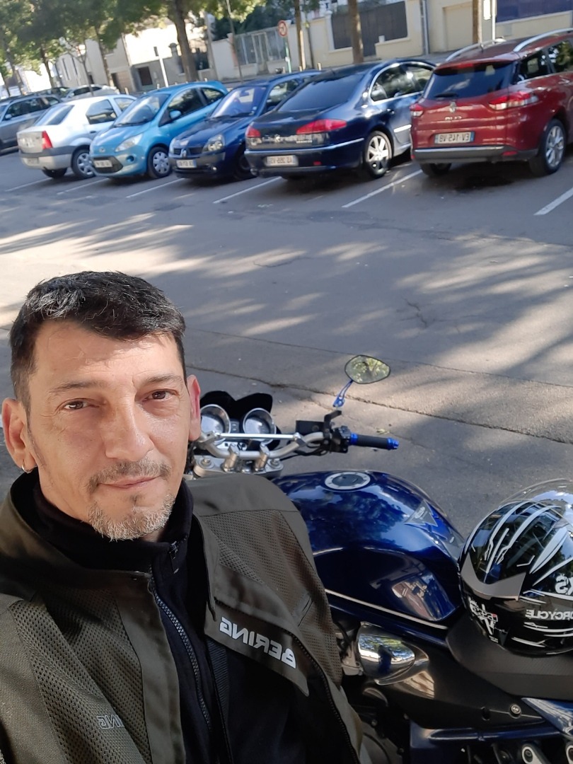 Profil de Mattin, 41 ans, Escort Gay Suisse à Champagne