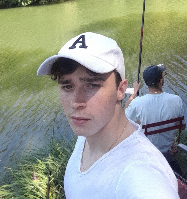 Profil de Daysam, 20 ans, Escort Gay Suisse à Ziefen