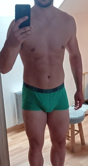 Profil de Mehdi, 41 ans, Escort Gay Suisse à Murzelen