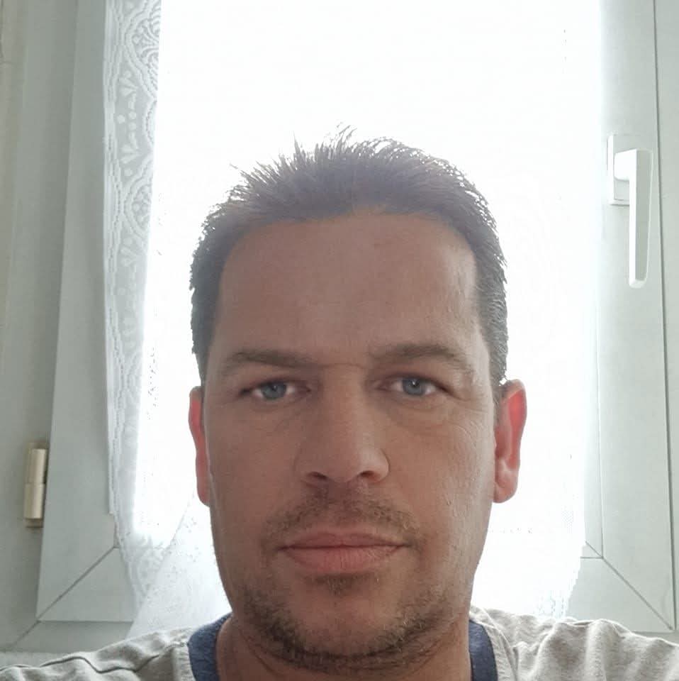 Profil de Abdesselem, 50 ans, Escort Gay Suisse à La Croix-de-Rozon