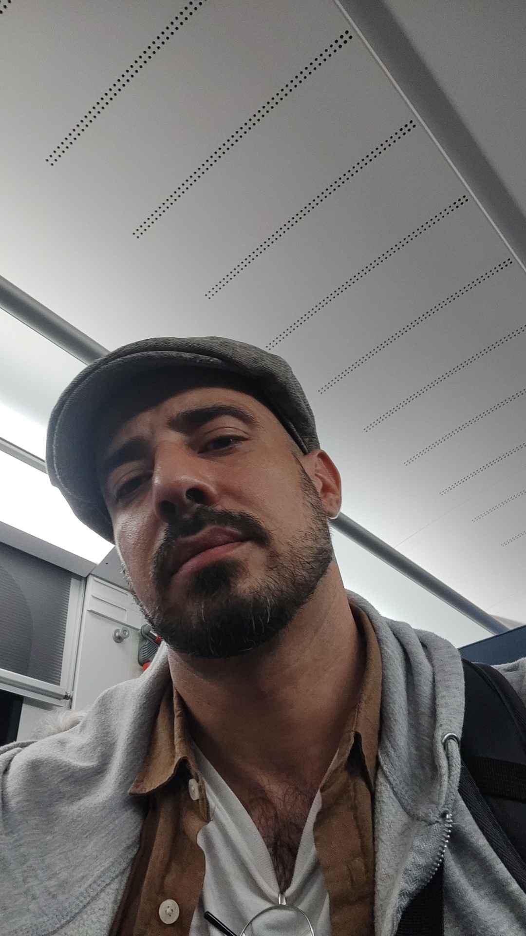 Profil de Bertin, 33 ans, Escort Gay Suisse à Oberfrittenbach