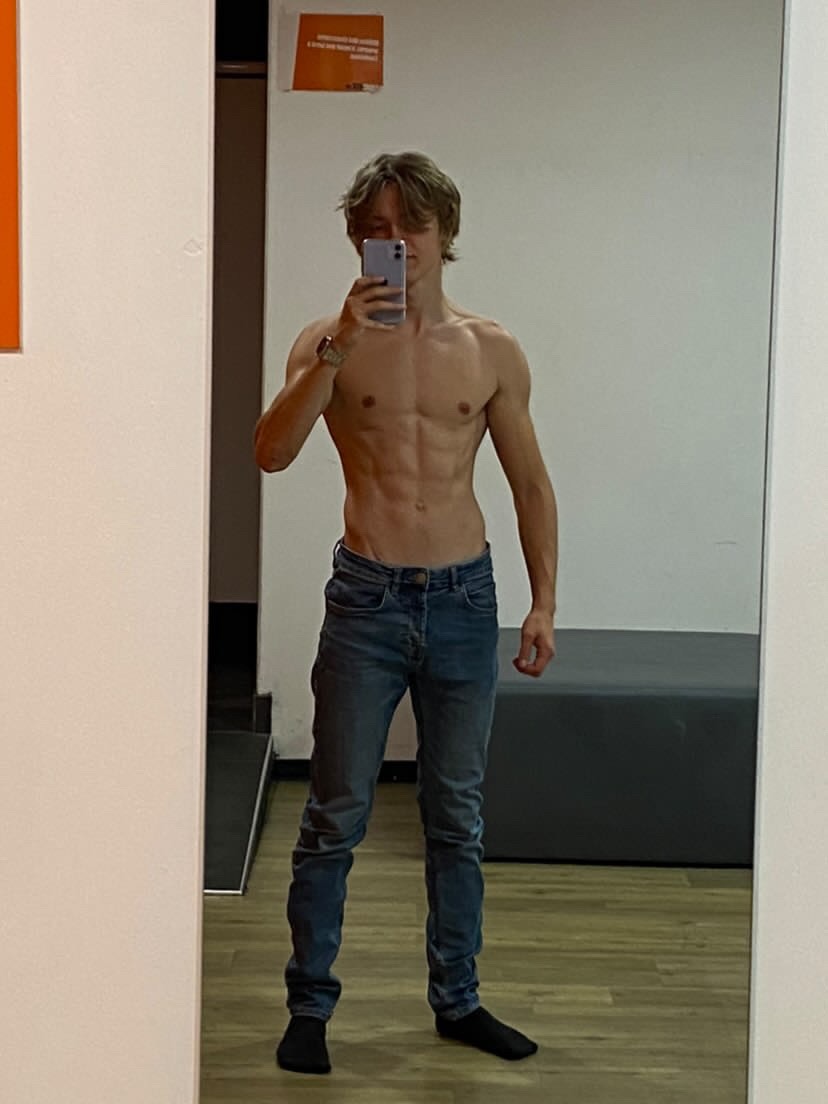 Profil de Tyno, 21 ans, Escort Gay Suisse à Auenstein
