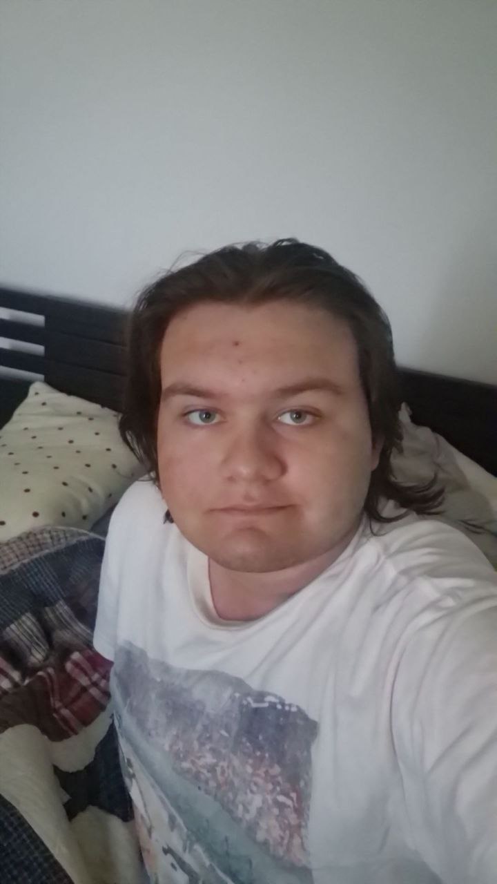 Profil de Erwan, 19 ans, Escort Gay Suisse à Nesslau
