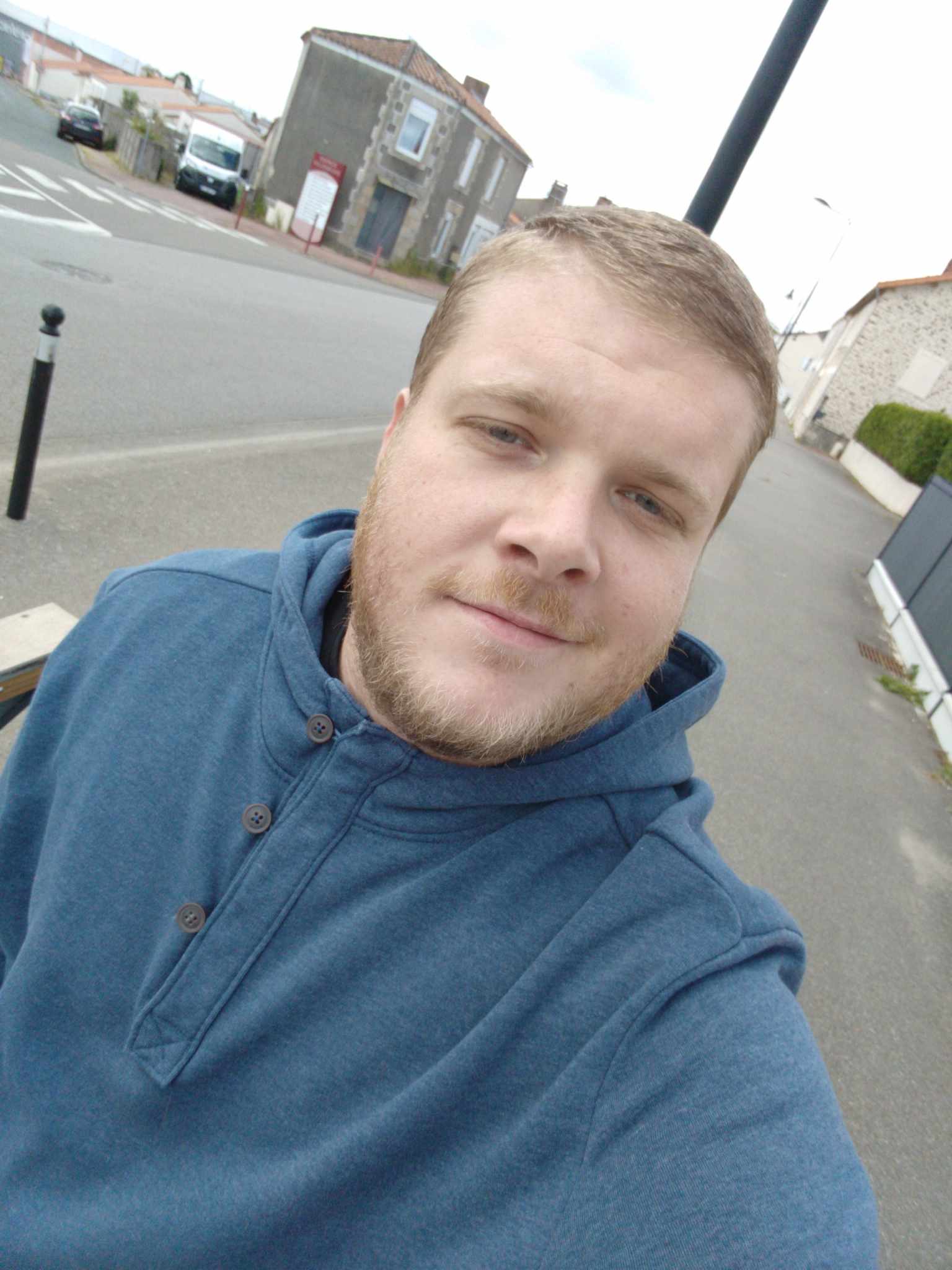Profil de Younesse, 29 ans, Escort Gay Suisse à Grancia