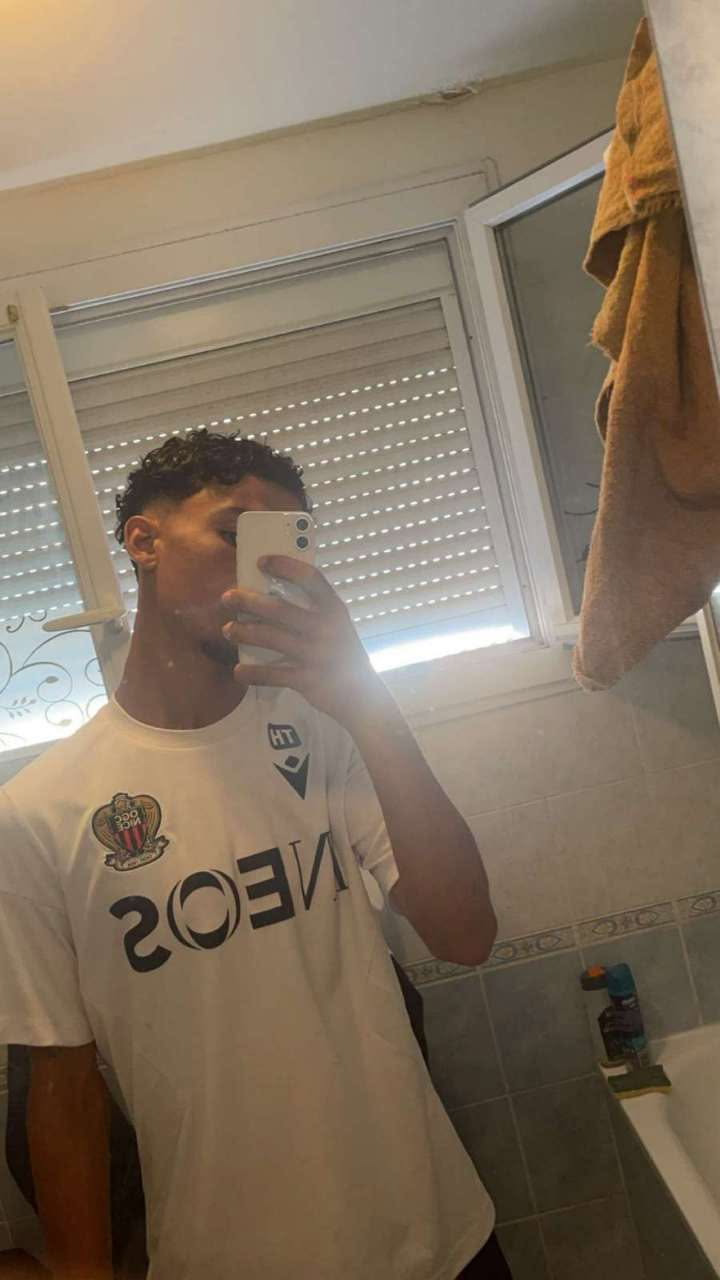 Profil de Abdon, 19 ans, Escort Gay Suisse à Mauensee