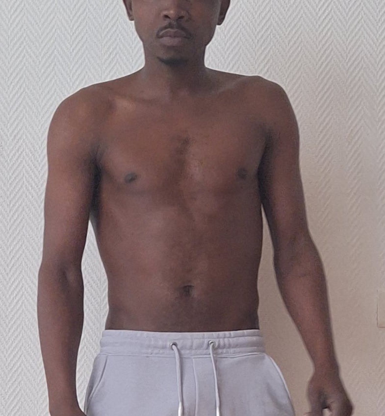 Profil de Layan, 36 ans, Escort Gay Suisse à Les Collons