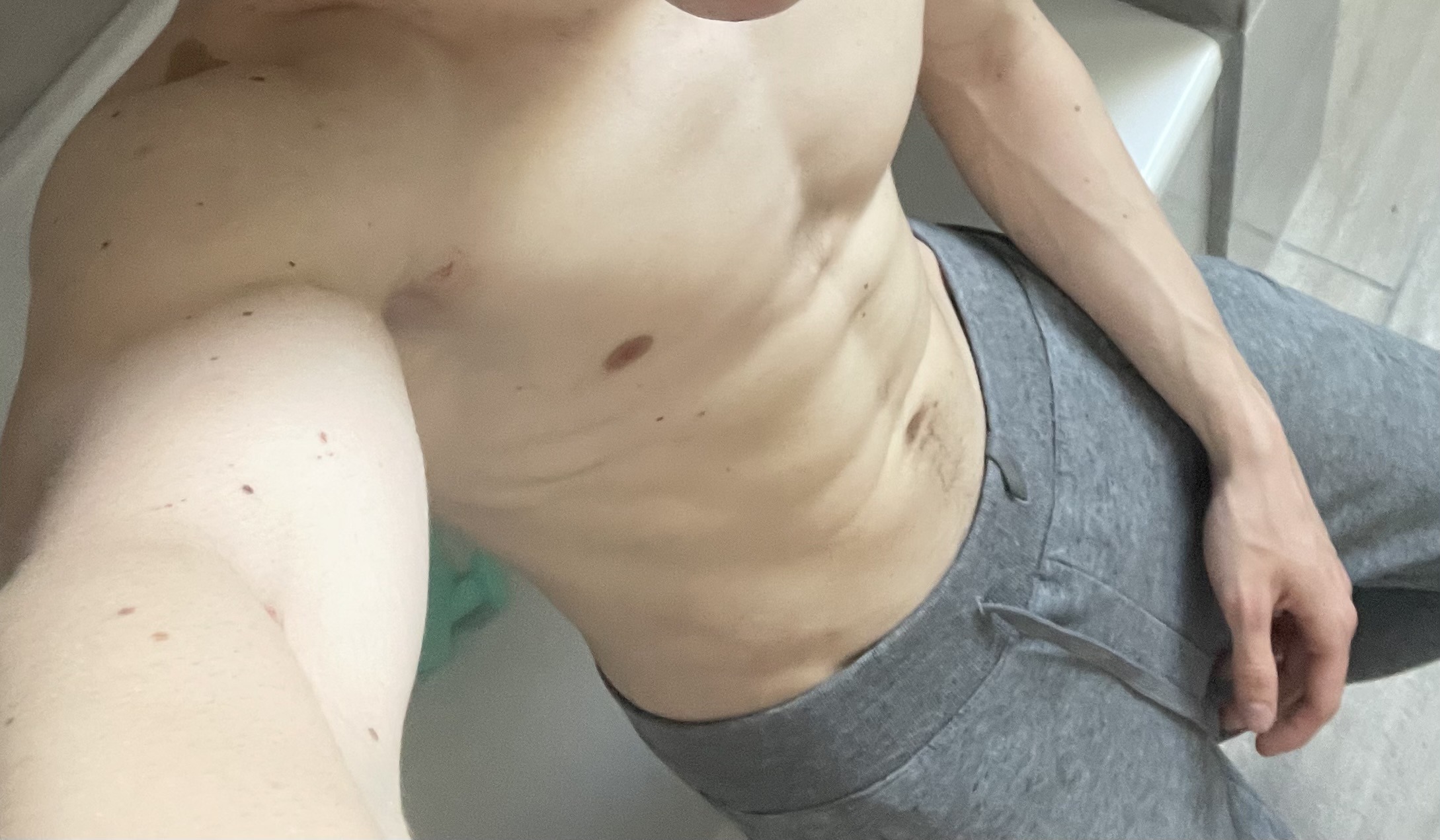Profil de Alli, 20 ans, Escort Gay Suisse à Emmenmatt