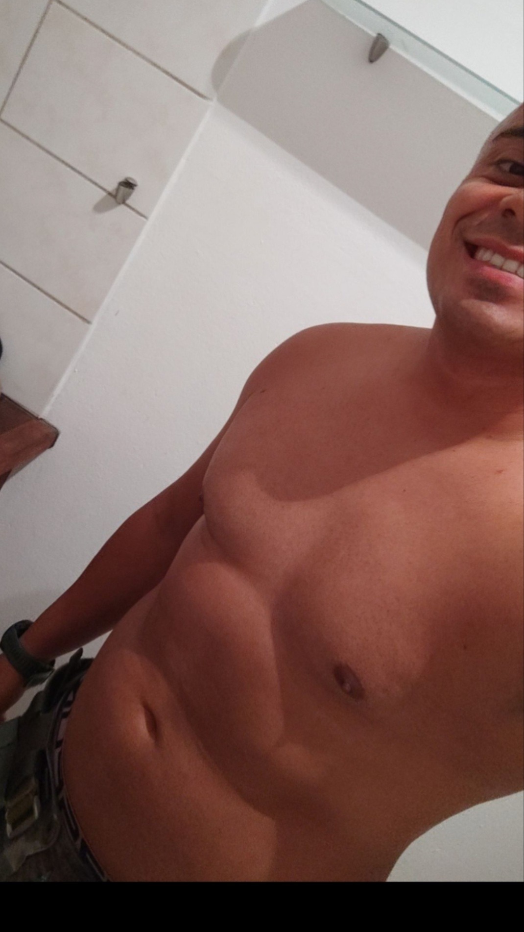 Profil de Babou, 29 ans, Escort Gay Suisse à Gsteigwiler