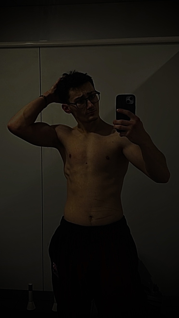 Profil de Louis-edouard, 24 ans, Escort Gay Suisse à Grossaffoltern