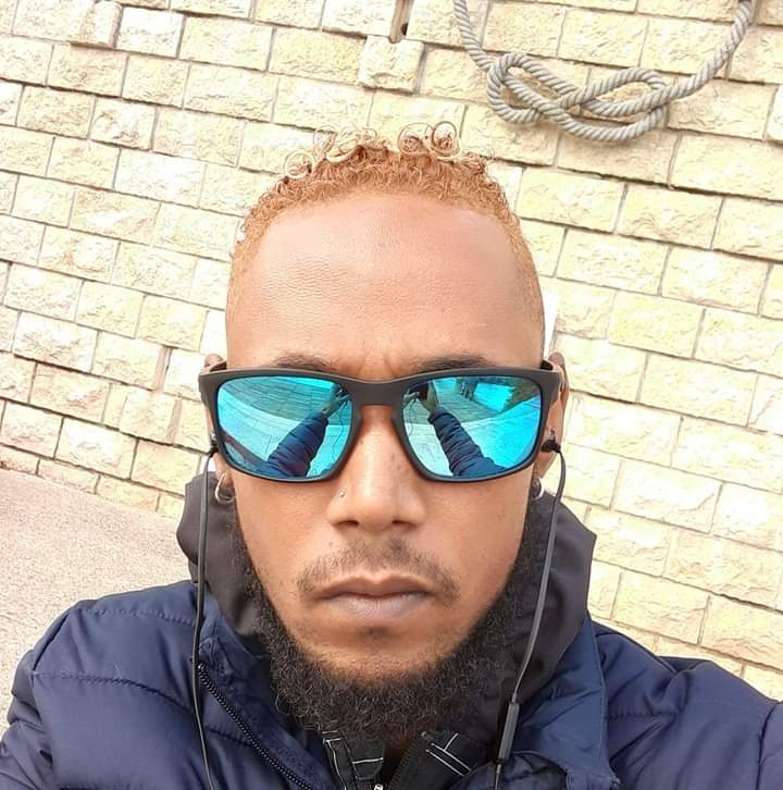 Profil de Carnot, 30 ans, Escort Gay Suisse à Jaberg