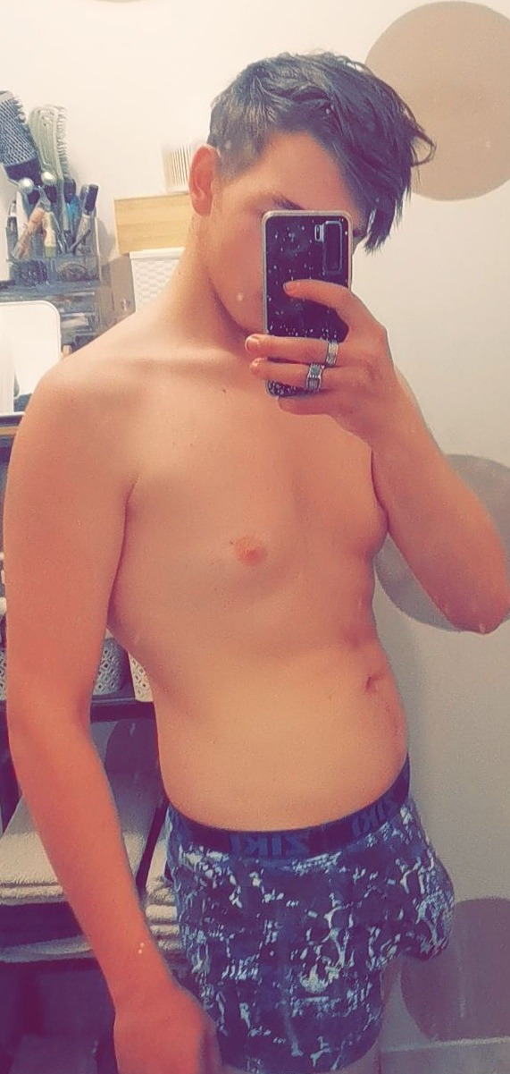 Profil de Jamyl, 20 ans, Escort Gay Suisse à Bière