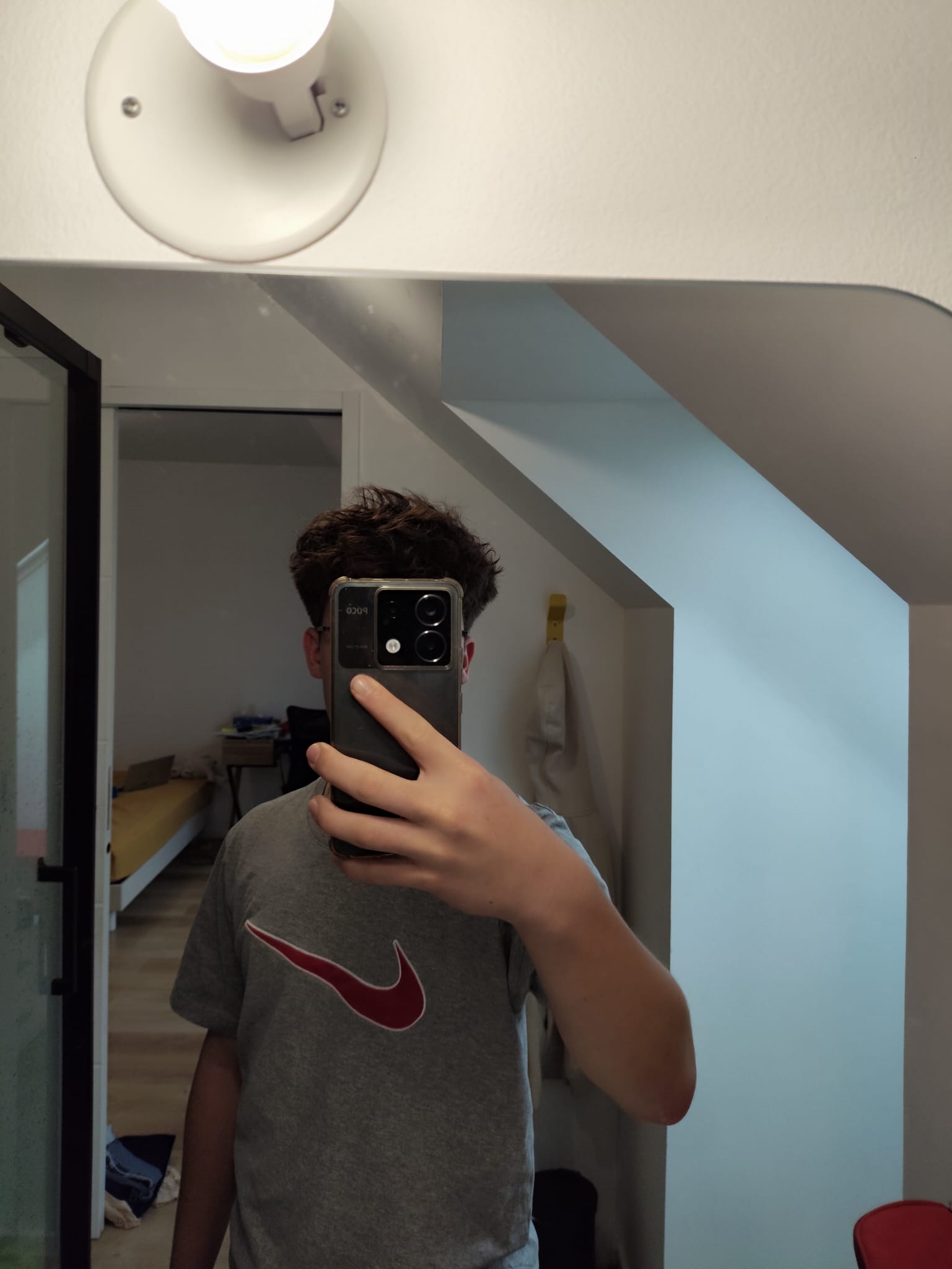 Profil de Yehiel, 20 ans, Escort Gay Suisse à Meierskappel