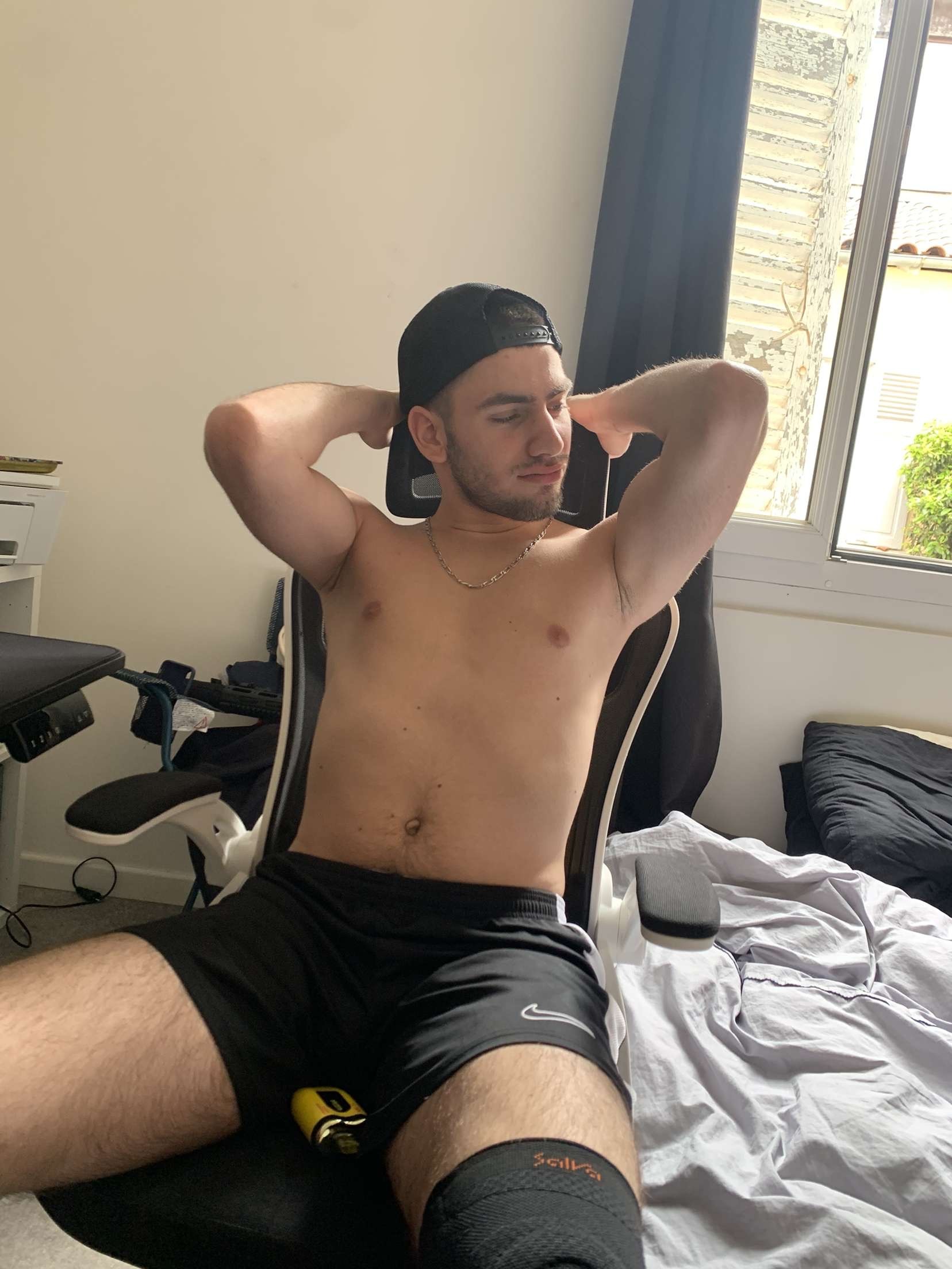Profil de Nawad, 19 ans, Escort Gay Suisse à Münchenbuchsee