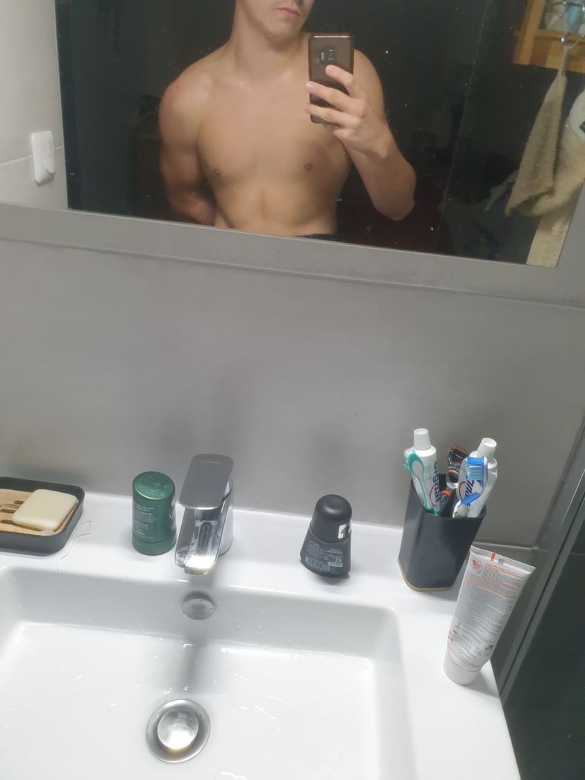 Profil de Pierre-jerome, 19 ans, Escort Gay Suisse à Latsch