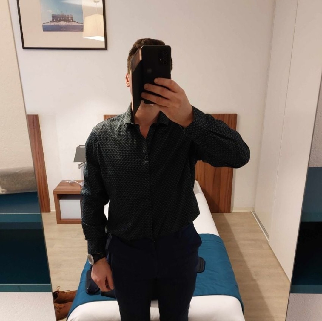 Profil de Charlery, 41 ans, Escort Gay Suisse à Le Château-de-Ste-Croix