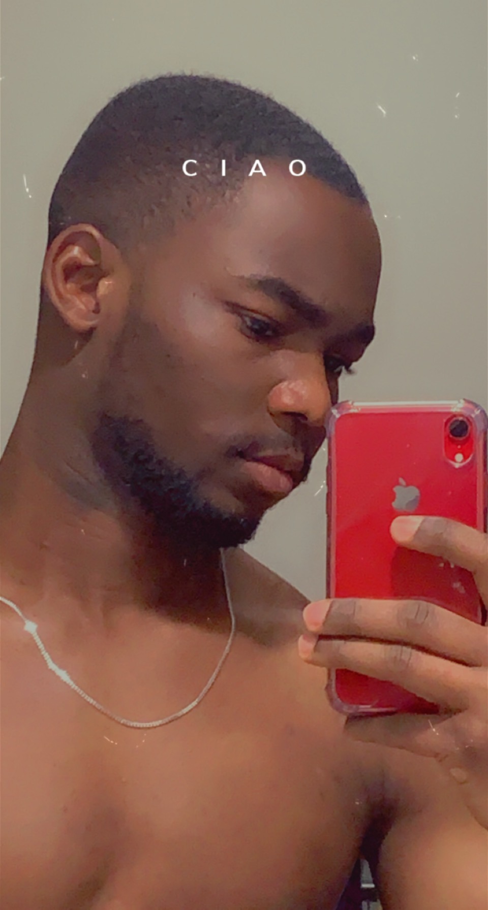 Profil de L, 30 ans, Escort Gay Suisse à La Sarraz