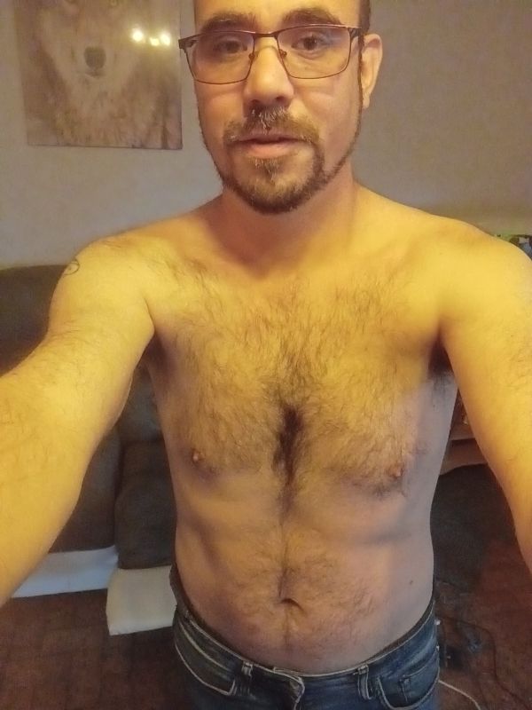 Profil de Sullian, 38 ans, Escort Gay Suisse à Montavon