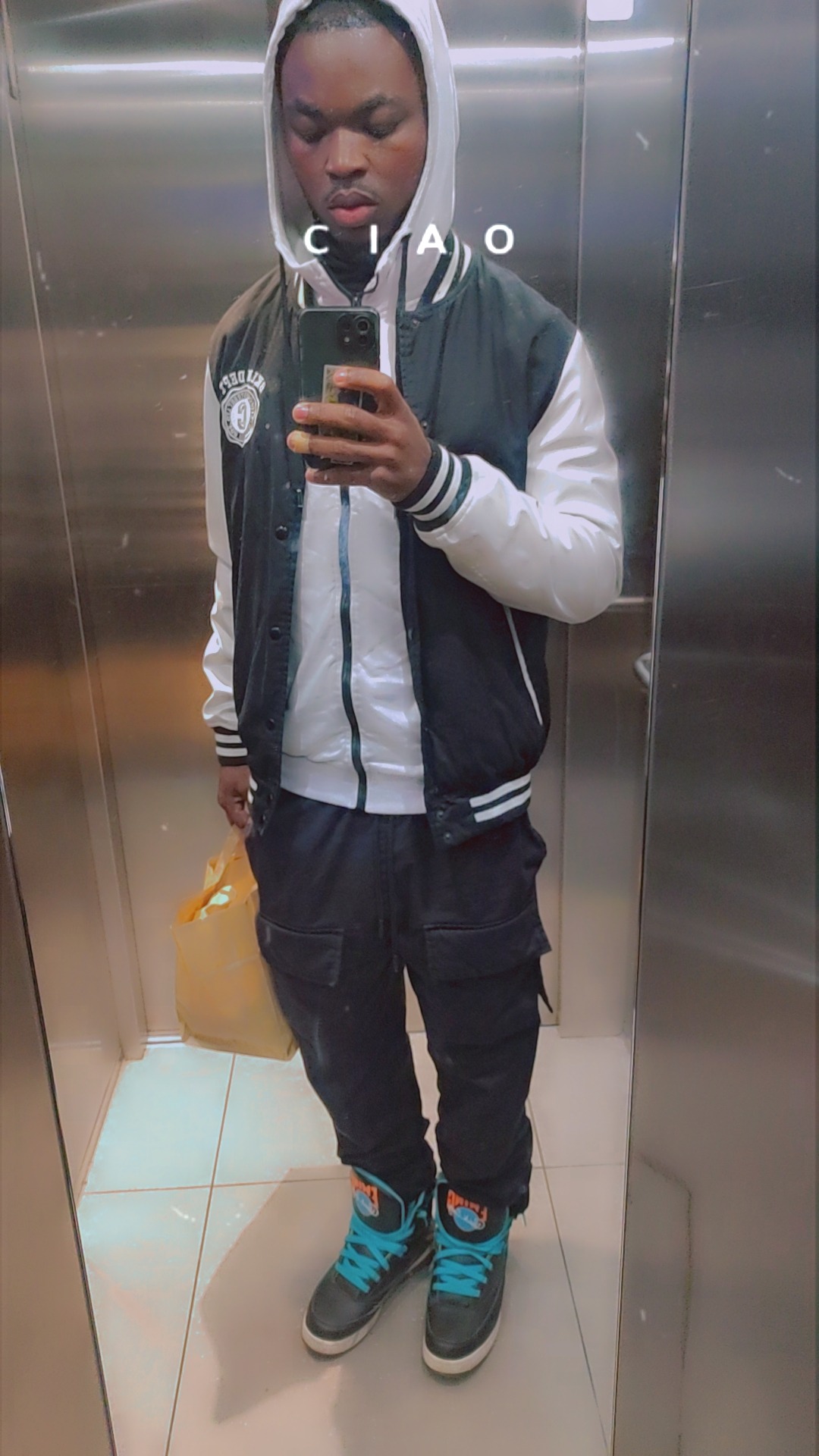 Profil de Basil, 22 ans, Escort Gay Suisse à Fiez