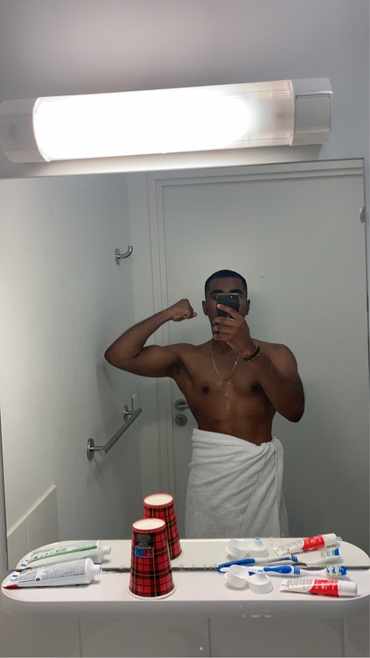 Profil de Nazar, 26 ans, Escort Gay Suisse à Mörigen