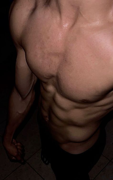 Profil de Chrys, 19 ans, Escort Gay Suisse à St-Luc