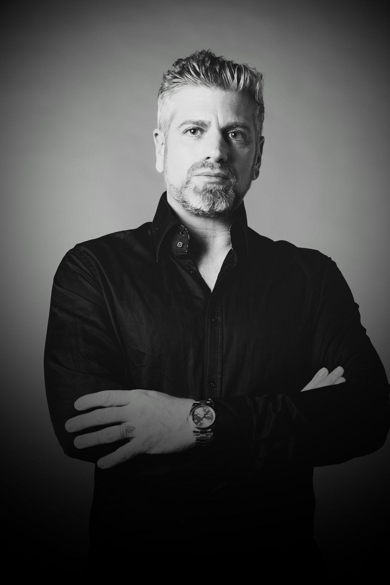 Profil de Roberto, 44 ans, Escort Gay Suisse à Crassier