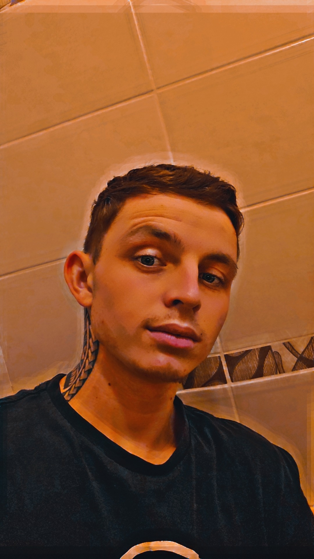 Profil de Benigno, 23 ans, Escort Gay Suisse à Fribourg