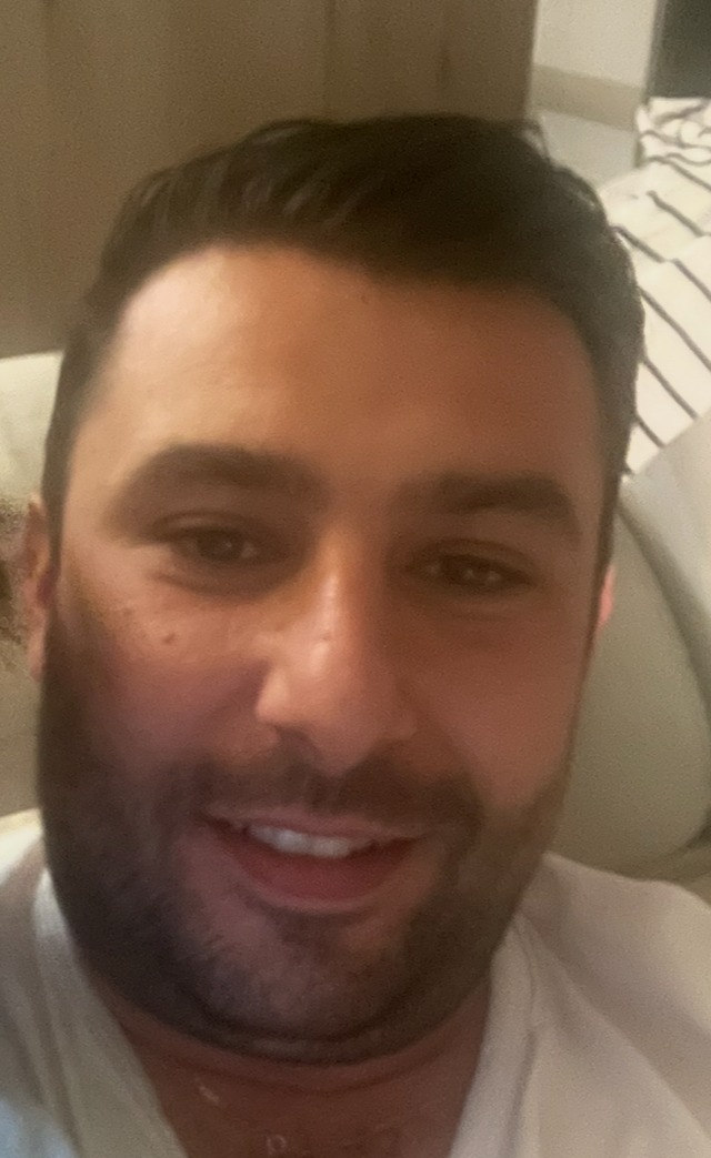 Profil de Fahel, 35 ans, Escort Gay Suisse à Bassins