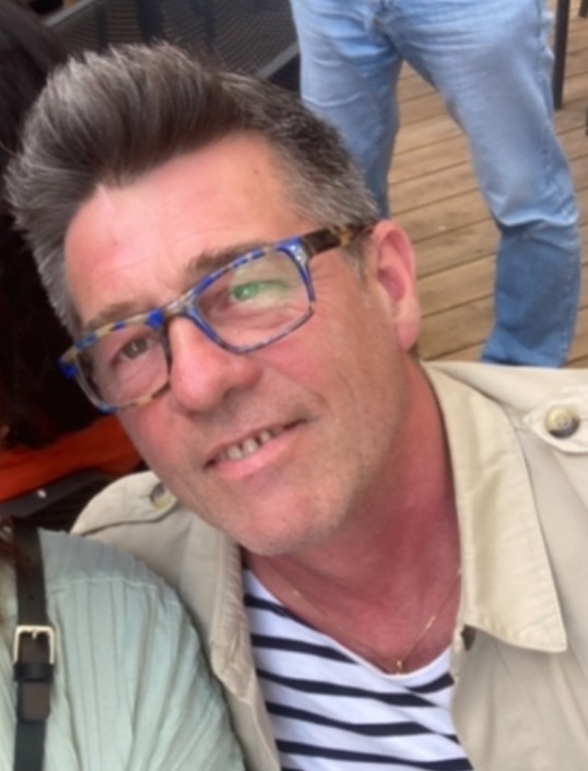 Profil de Dionys, 55 ans, Escort Gay Suisse à Praz (Vully)