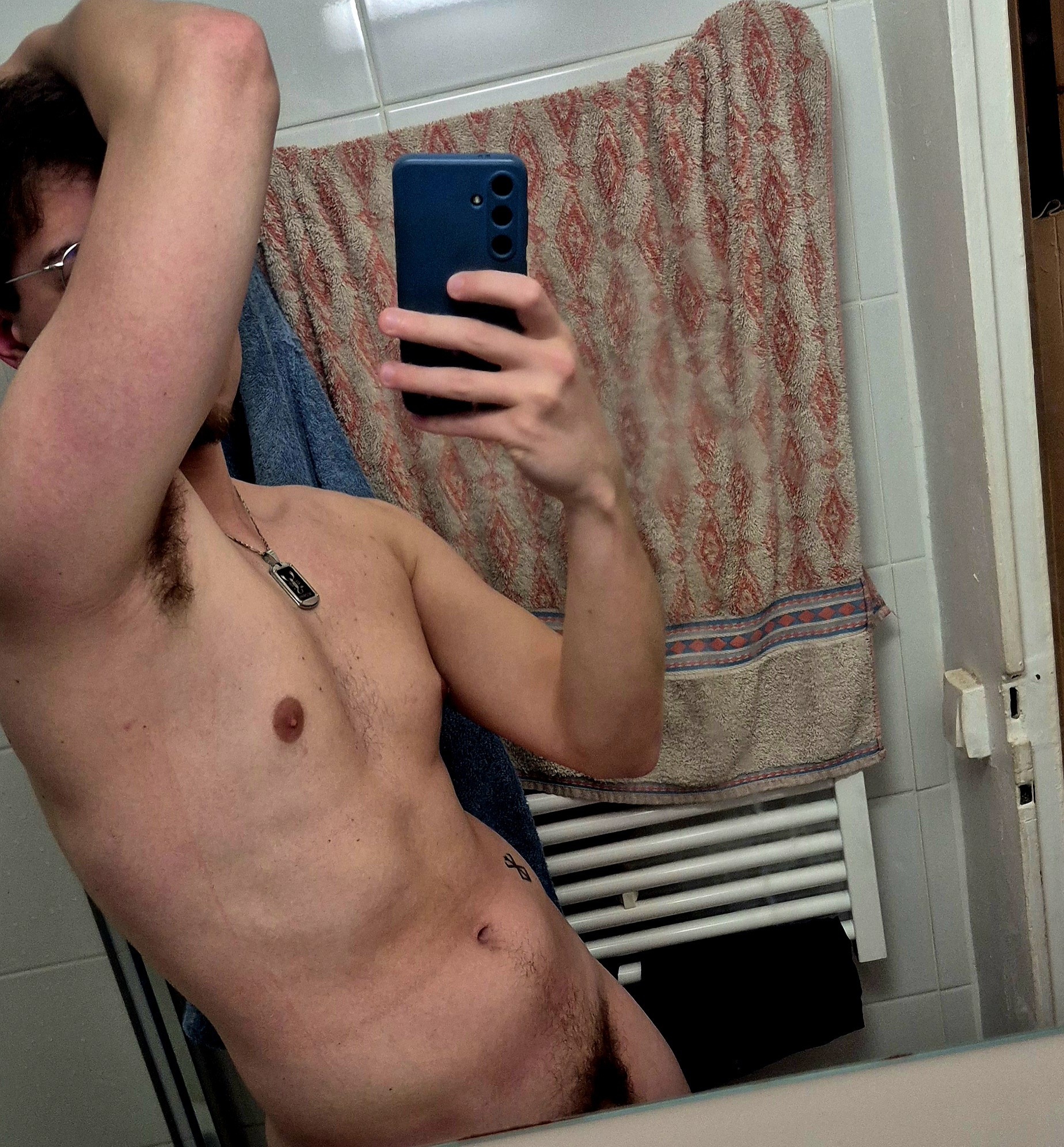 Profil de Joni, 25 ans, Escort Gay Suisse à Schwarzenbach LU