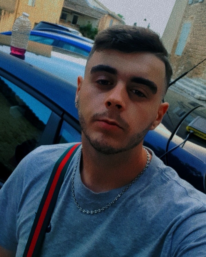 Profil de Hakime, 21 ans, Escort Gay Suisse à Valendas