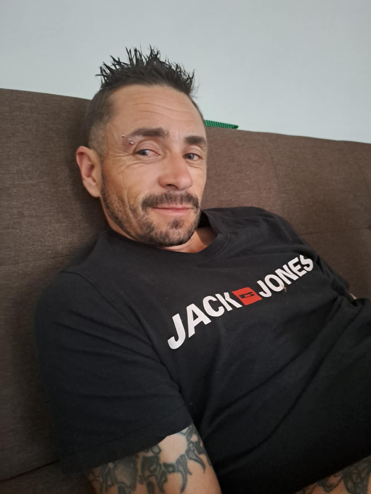 Profil de Mirko, 40 ans, Escort Gay Suisse à Dorénaz