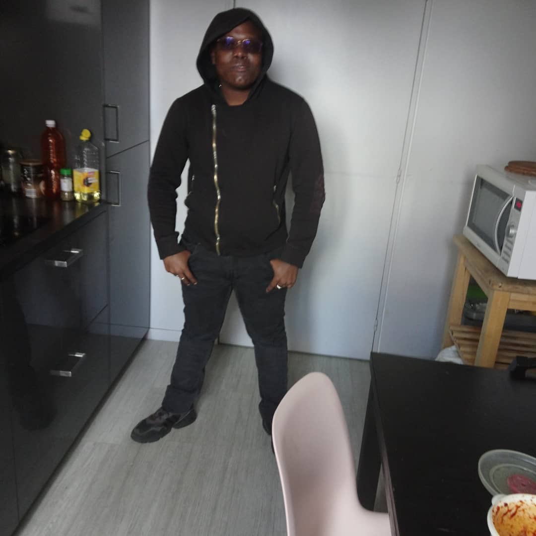 Profil de Meddhi, 34 ans, Escort Gay Suisse à Farnern