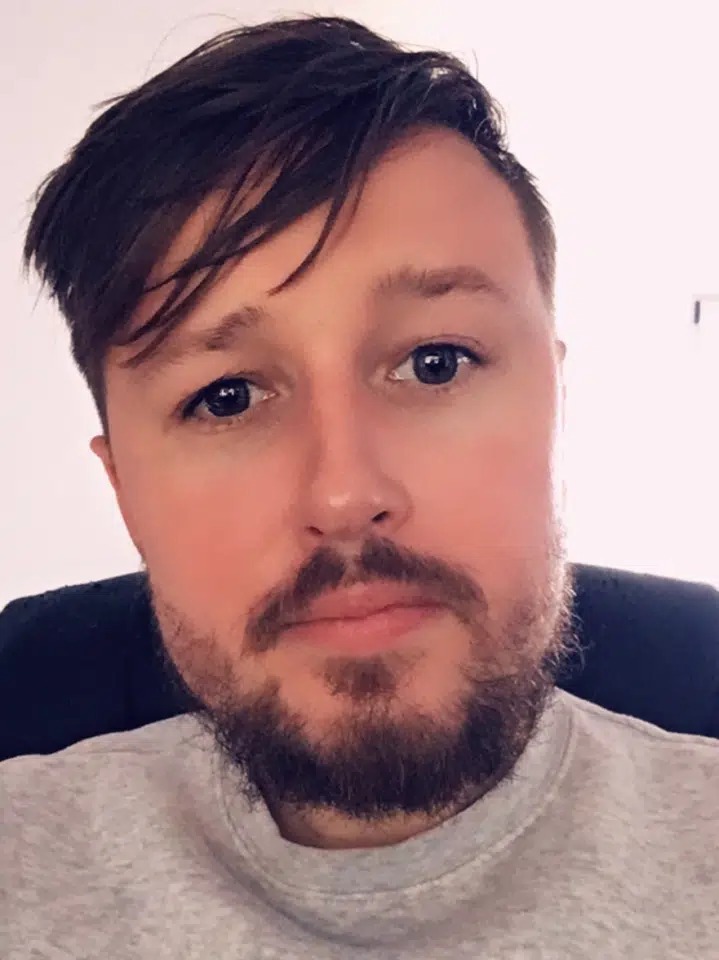 Profil de Badis, 34 ans, Escort Gay Suisse à Champzabé