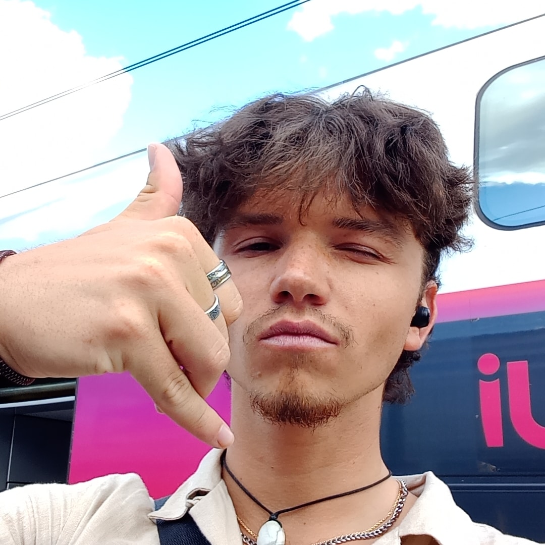 Profil de Chemsy, 22 ans, Escort Gay Suisse à Konolfingen