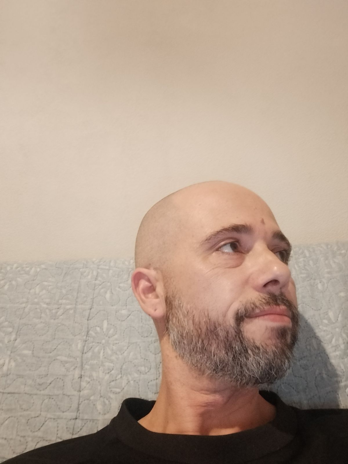 Profil de Mehdy, 41 ans, Escort Gay Suisse à Scuol