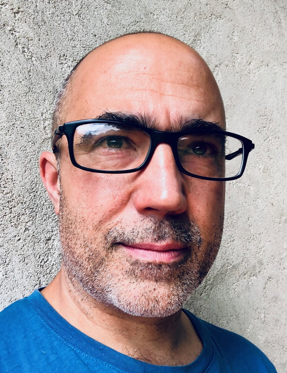 Profil de Valentin, 45 ans, Escort Gay Suisse à Montavon