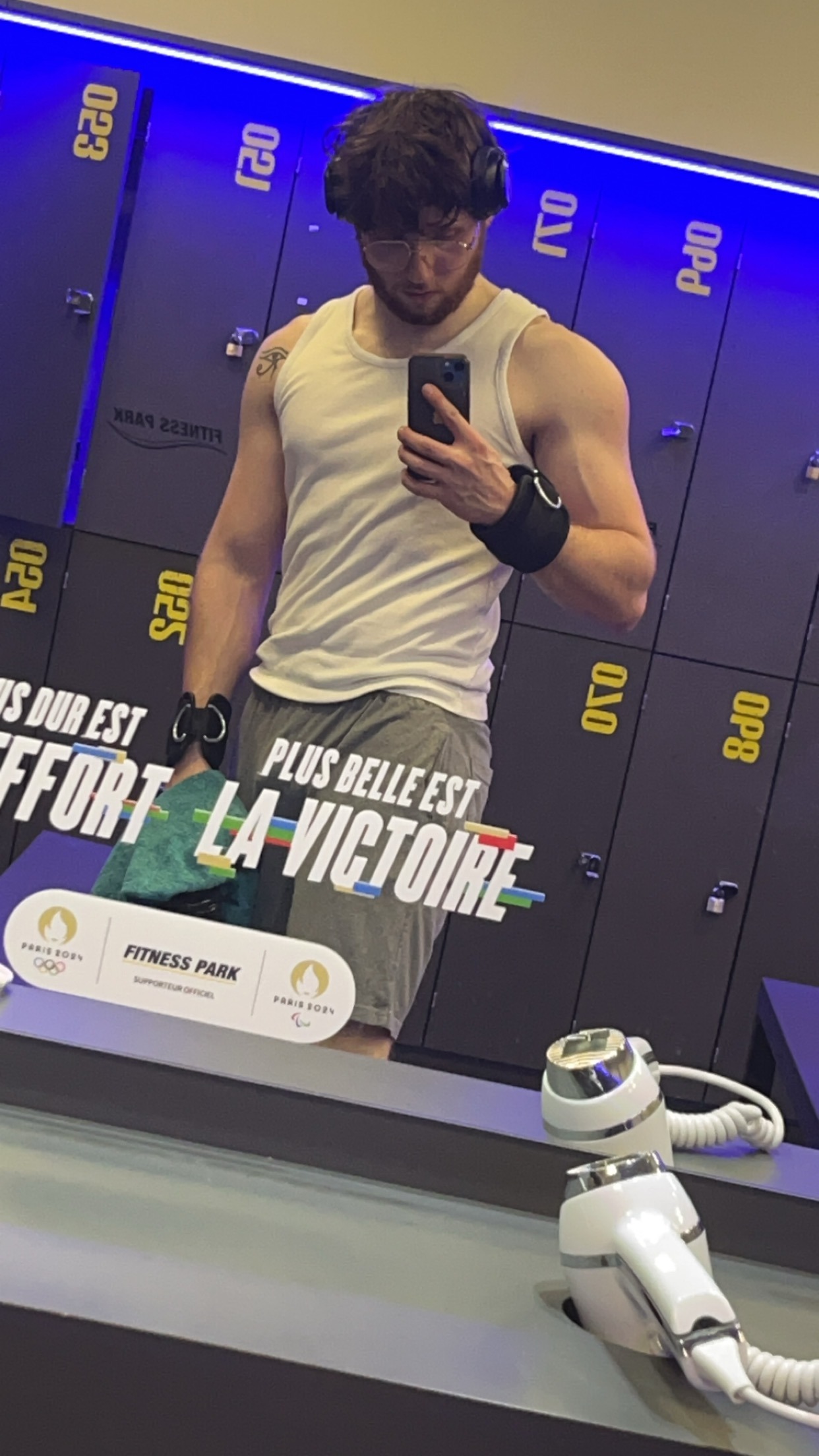 Profil de Shamseddine, 20 ans, Escort Gay Suisse à Castaneda