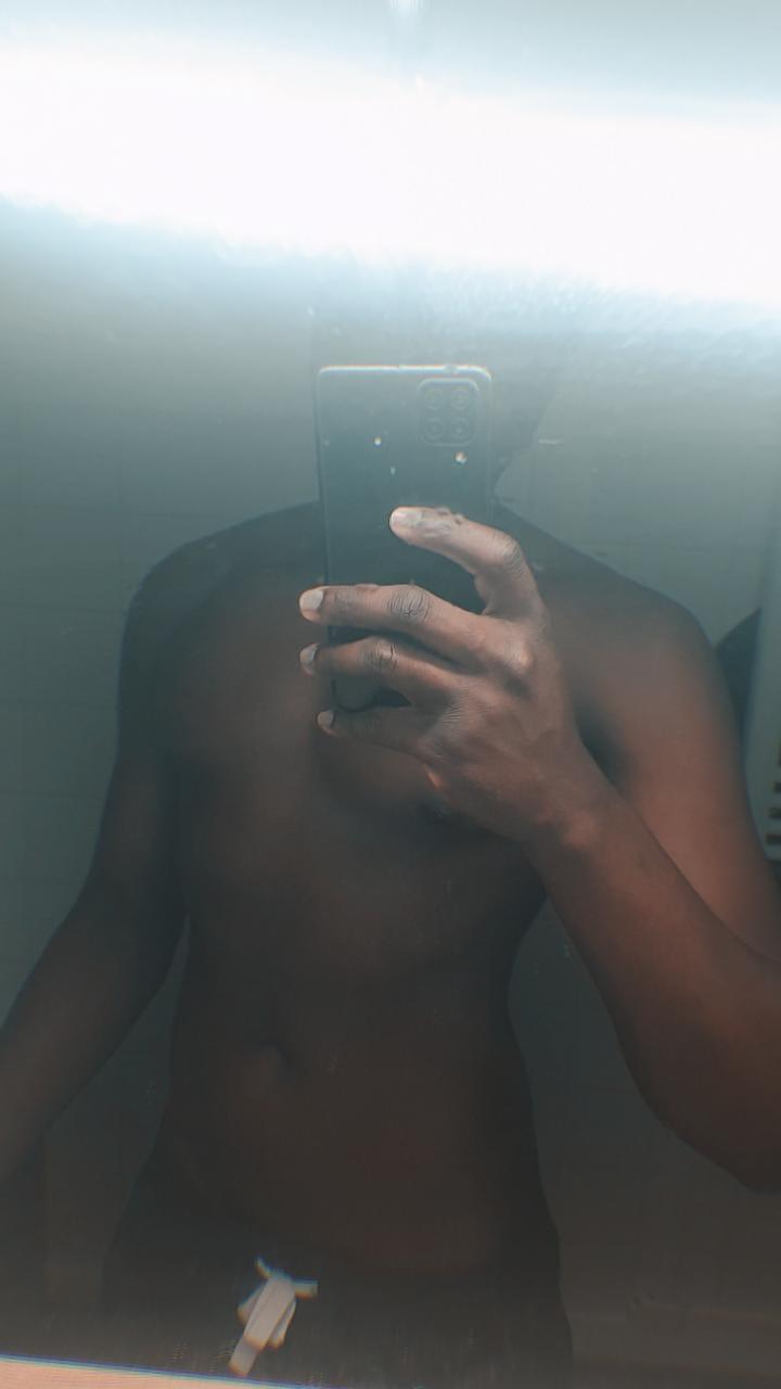 Profil de Amin, 19 ans, Escort Gay Suisse à Tiefencastel