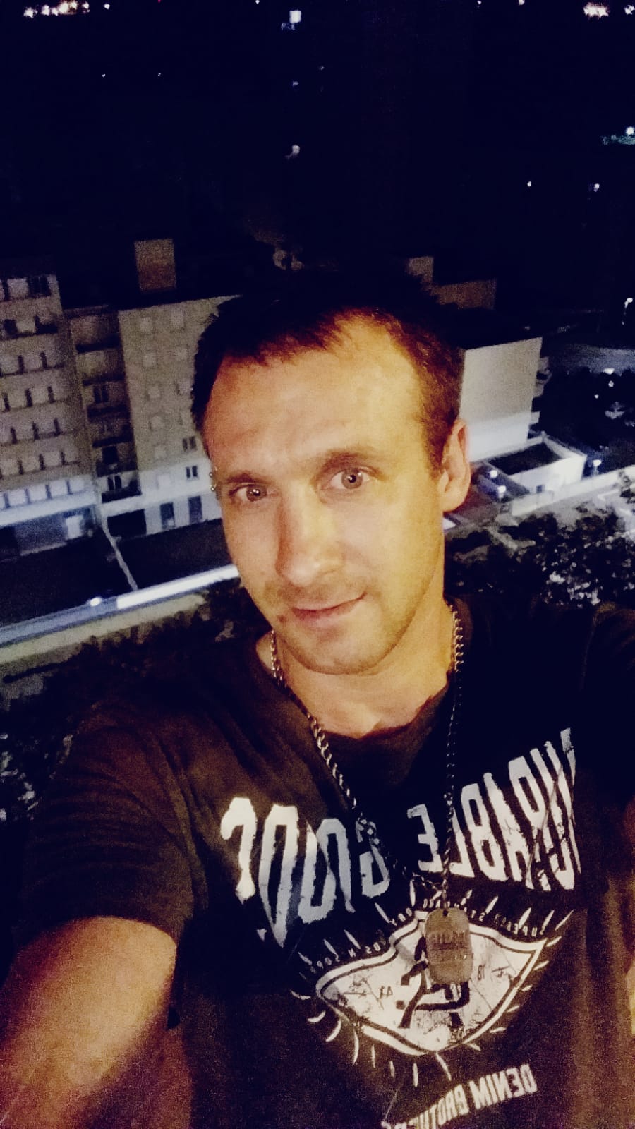 Profil de Charles-edward, 34 ans, Escort Gay Suisse à Champex-Lac