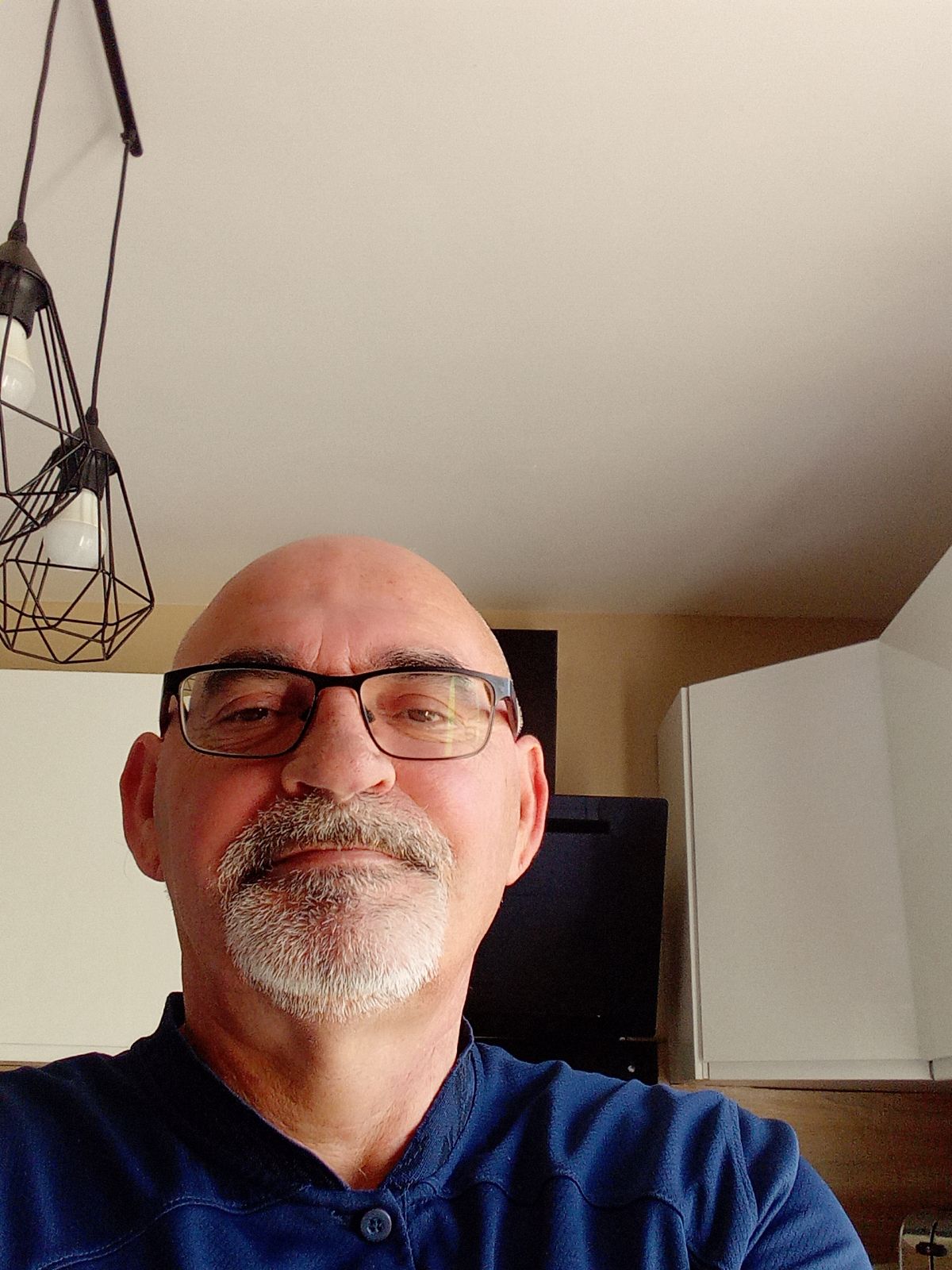Profil de Oran, 53 ans, Escort Gay Suisse à St-Pierre-de-Clages