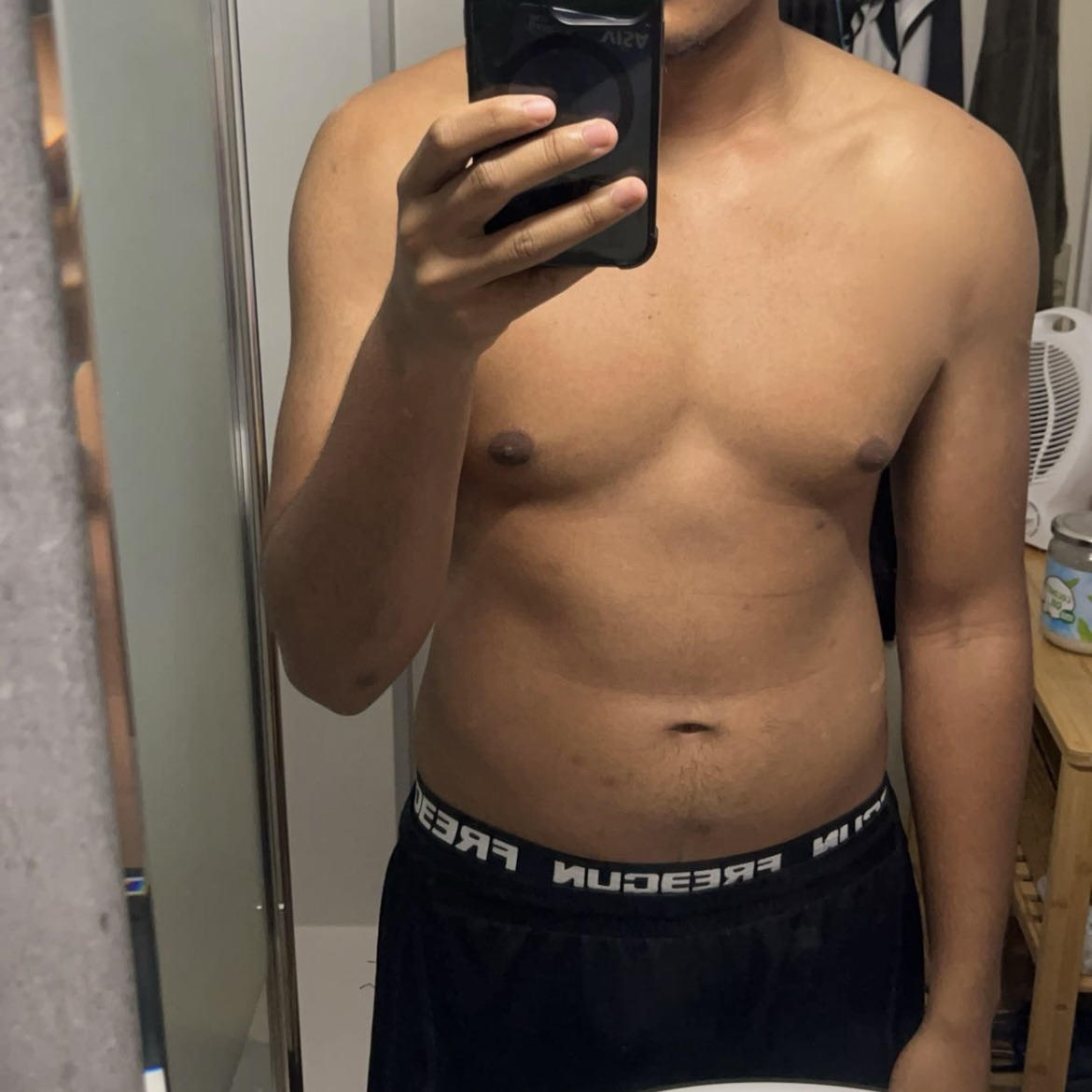 Profil de Kristian, 21 ans, Escort Gay Suisse à Dicken