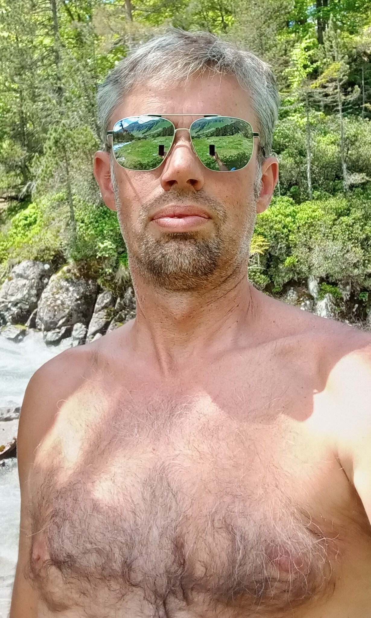 Profil de Djime, 54 ans, Escort Gay Suisse à Hofstatt